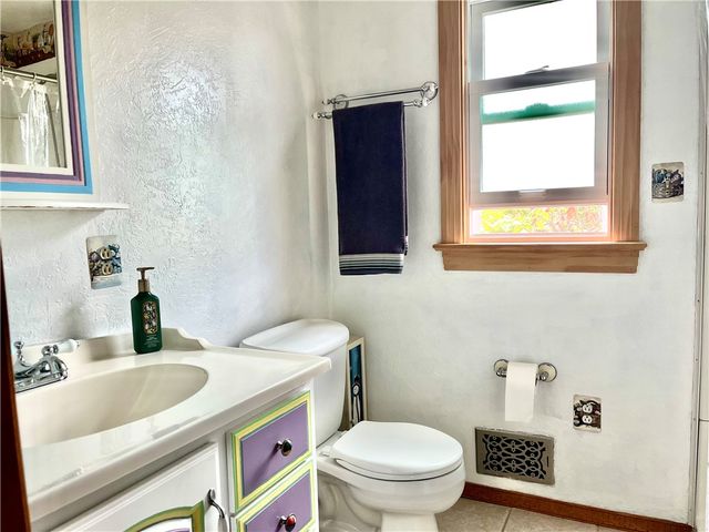 25 Andrews Ave, Hempfield Twp, PA 15644