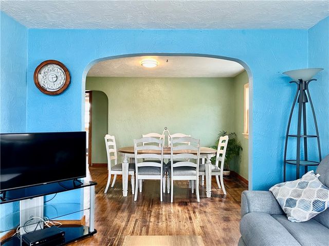 25 Andrews Ave, Hempfield Twp, PA 15644