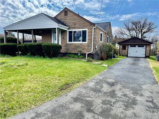 25 Andrews Ave, Hempfield Twp, PA 15644