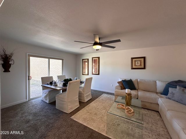 13636 N DEL WEBB Boulevard, Sun City, AZ 85351