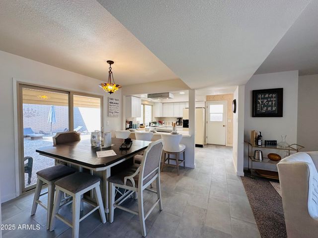 13636 N DEL WEBB Boulevard, Sun City, AZ 85351