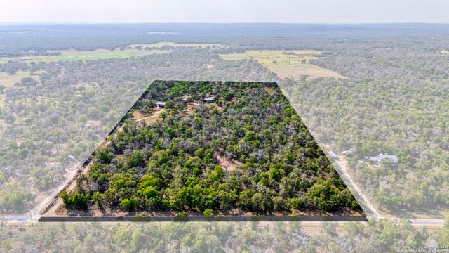 3489 County Road 331, Floresville, TX 78114