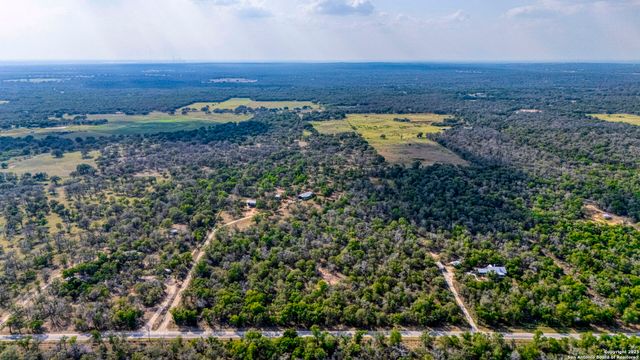 3489 County Road 331, Floresville, TX 78114