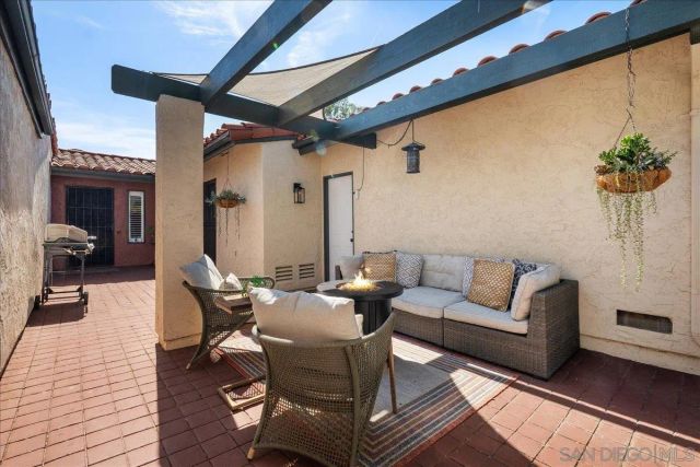 7039 Camino Pacheco, San Diego, CA 92111