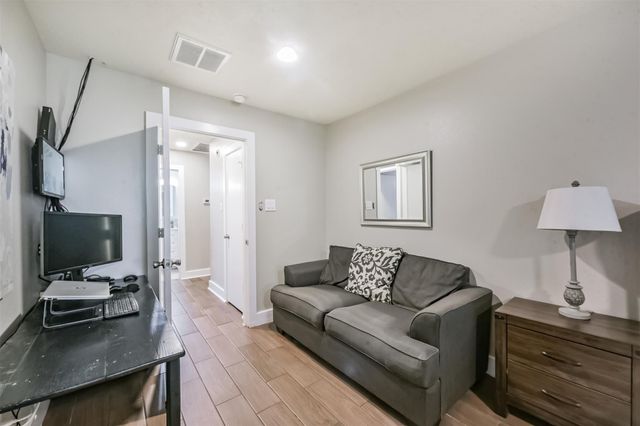 17131 Dorsal Way, Crosby, TX 77532