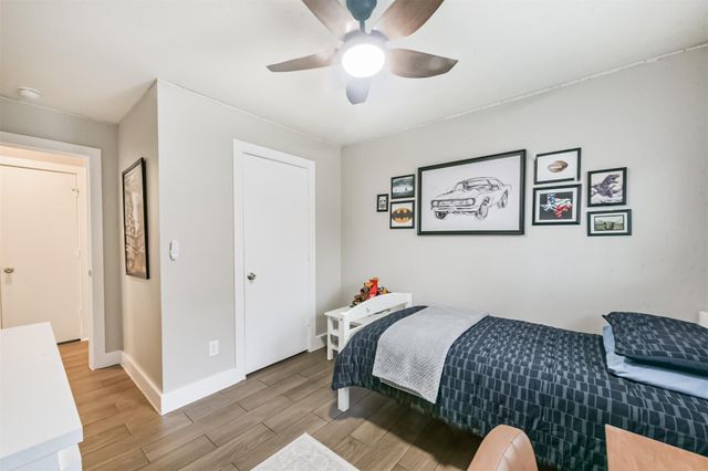 17131 Dorsal Way, Crosby, TX 77532