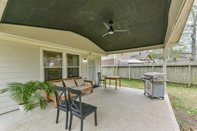 17131 Dorsal Way, Crosby, TX 77532