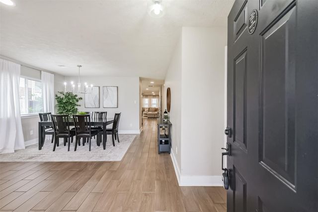 17131 Dorsal Way, Crosby, TX 77532