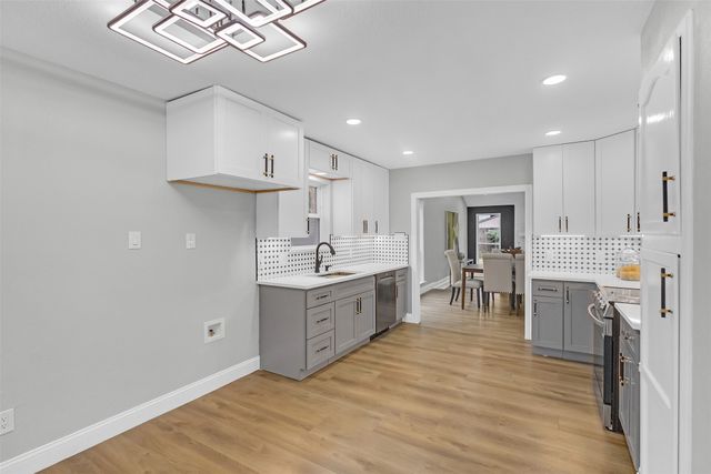 3048 Old Orchard Lane, Bedford, TX 76021