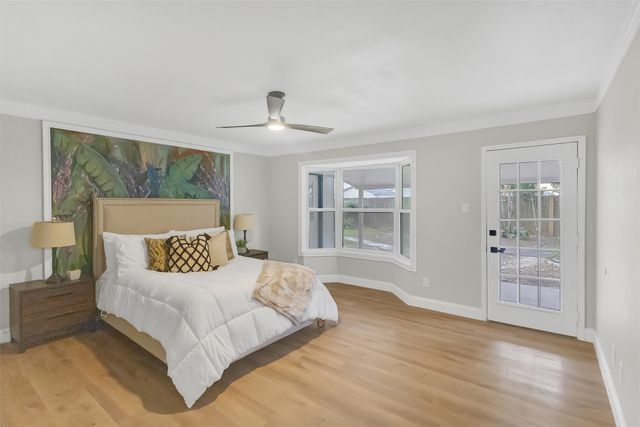 3048 Old Orchard Lane, Bedford, TX 76021