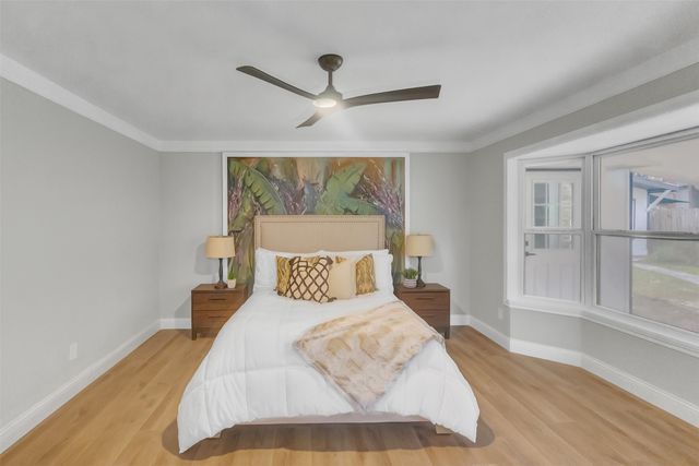 3048 Old Orchard Lane, Bedford, TX 76021