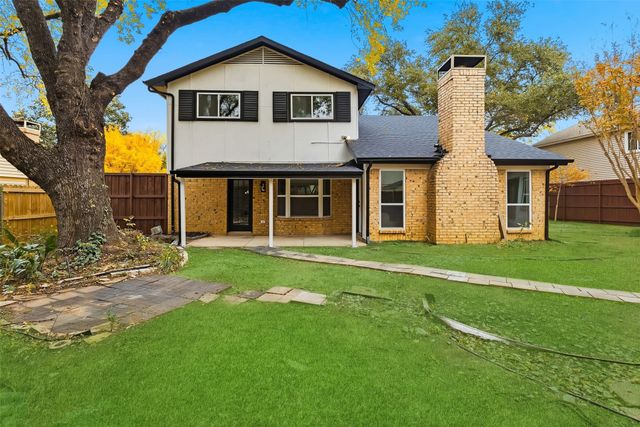 3048 Old Orchard Lane, Bedford, TX 76021