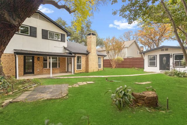 3048 Old Orchard Lane, Bedford, TX 76021