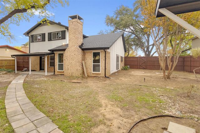 3048 Old Orchard Lane, Bedford, TX 76021