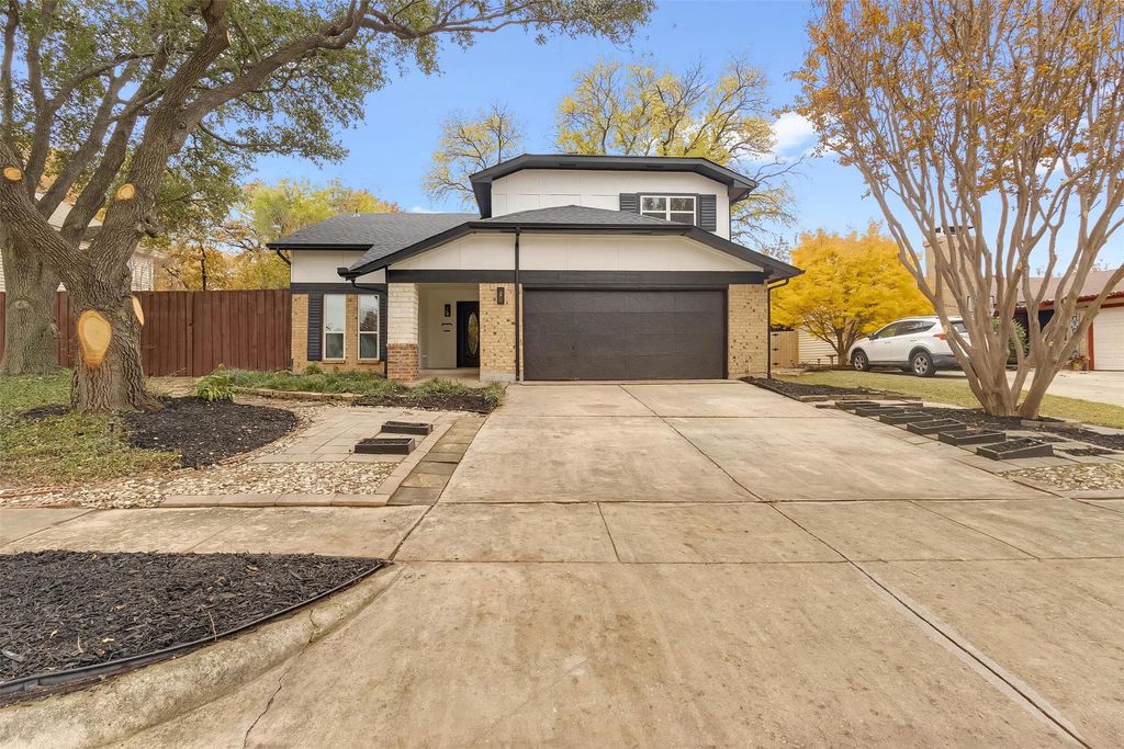 3048 Old Orchard Lane, Bedford, TX 76021