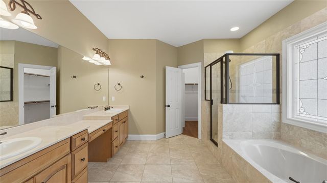 905 Mountain DR, San Marcos, TX 78666