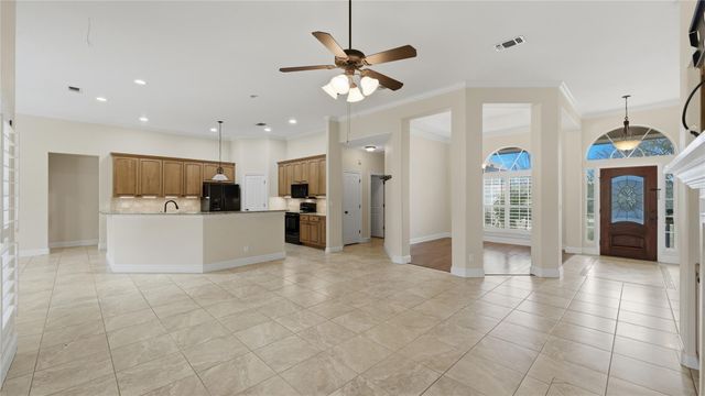 905 Mountain DR, San Marcos, TX 78666