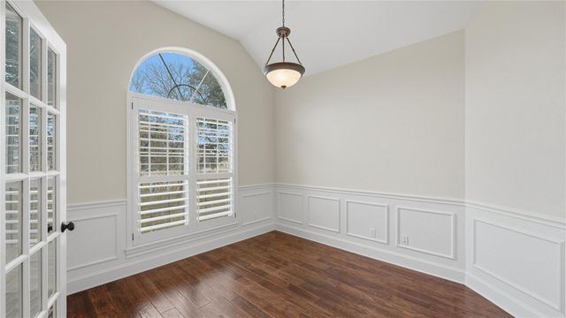 905 Mountain DR, San Marcos, TX 78666