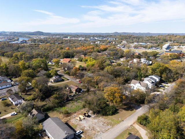 1720 Roger Avenue, Nashville, TN 37207