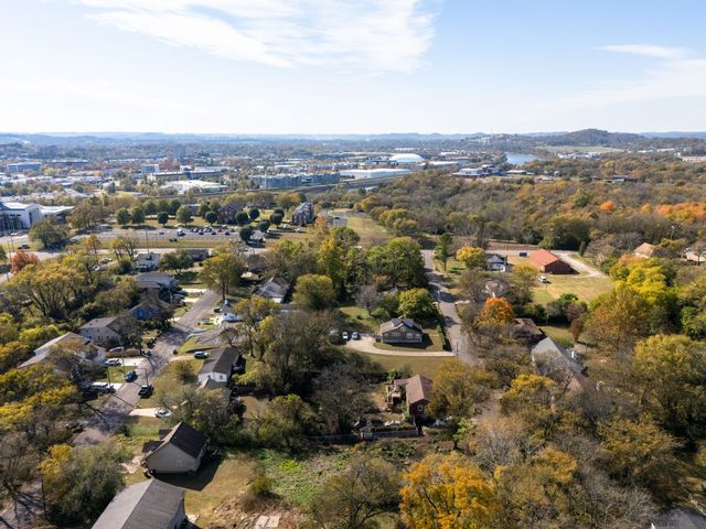 1720 Roger Avenue, Nashville, TN 37207