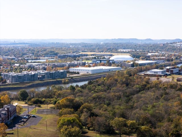 1720 Roger Avenue, Nashville, TN 37207