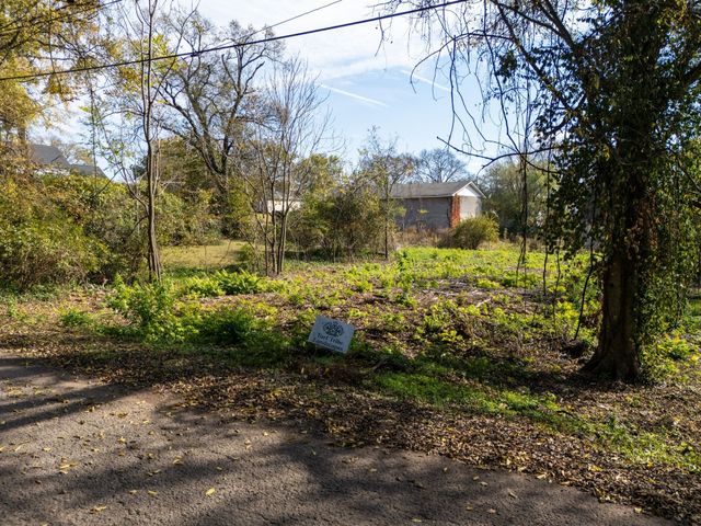 1720 Roger Avenue, Nashville, TN 37207