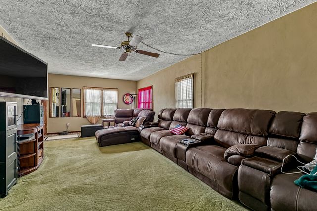 2424 28th Street, Rock Island, IL 61201