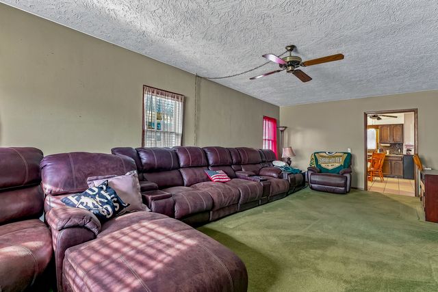 2424 28th Street, Rock Island, IL 61201