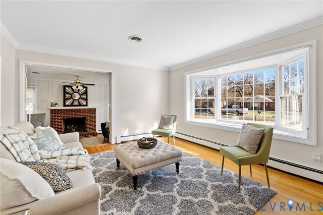 8276 Franklin Ln, Mechanicsville, VA 23111