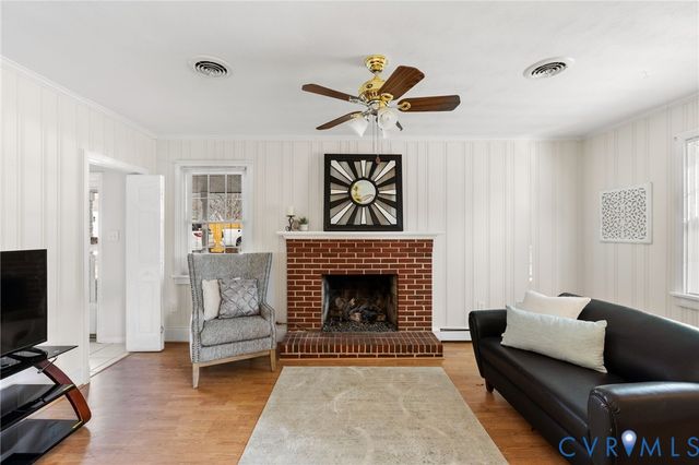 8276 Franklin Ln, Mechanicsville, VA 23111