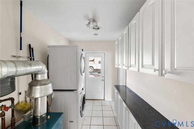 8276 Franklin Ln, Mechanicsville, VA 23111