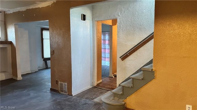 12628 Iroquois Avenue, Cleveland, OH 44108