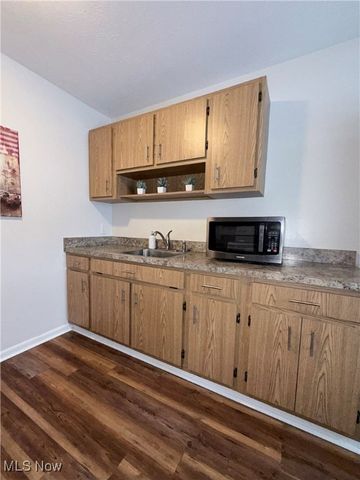 5651 Broadview Road B4, Parma, OH 44134