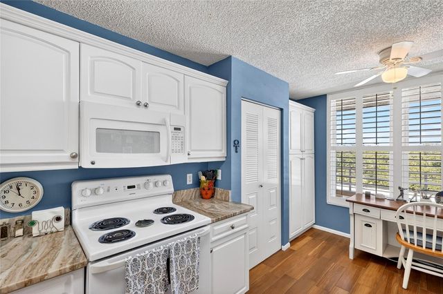 3750 PINEBROOK CIRCLE 403, Bradenton, FL 34209