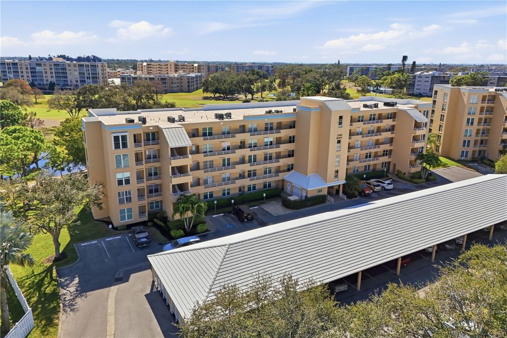 Image 42 of property listing at 3750 PINEBROOK CIRCLE 403, Bradenton, FL 34209