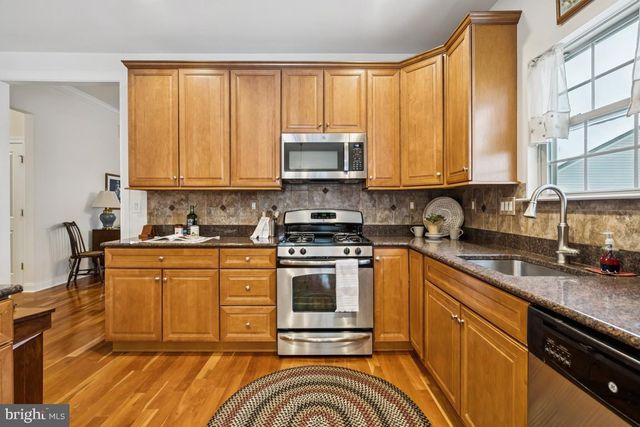 13 CRANE DR, Marlton, NJ 08053