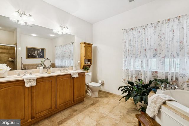 13 CRANE DR, Marlton, NJ 08053