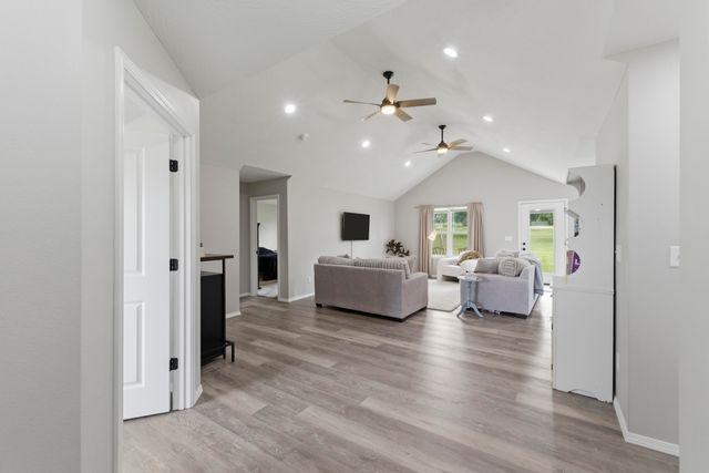 524 E Logan Street, Willard, MO 65781