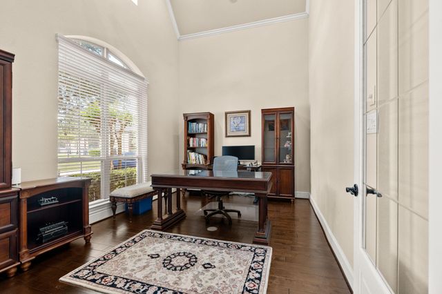 107 Elk Run Court, Conroe, TX 77384