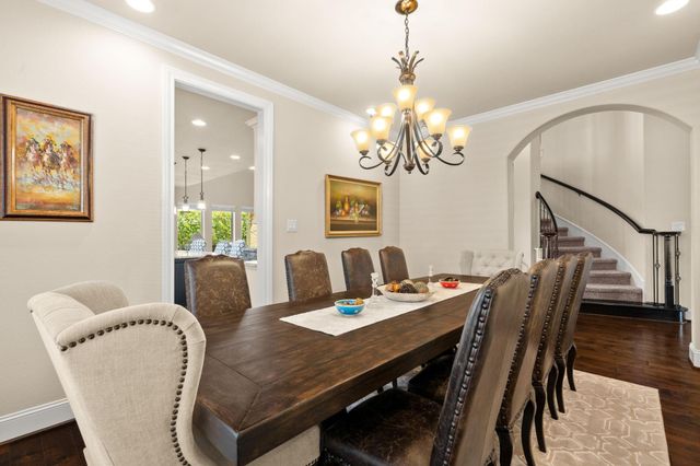 107 Elk Run Court, Conroe, TX 77384