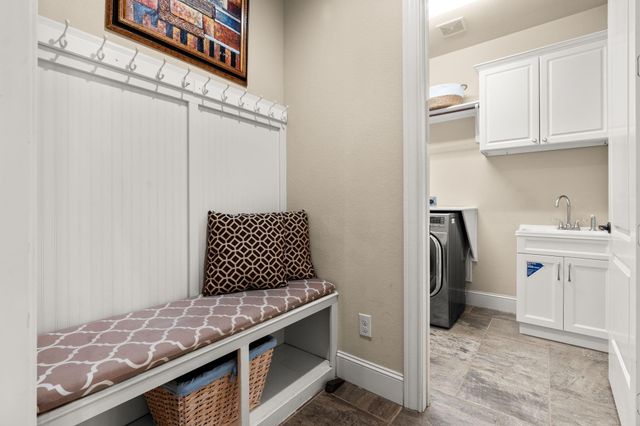 107 Elk Run Court, Conroe, TX 77384