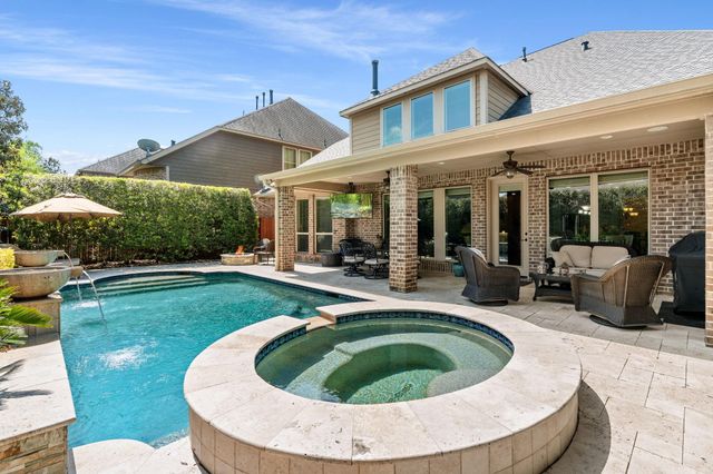 107 Elk Run Court, Conroe, TX 77384