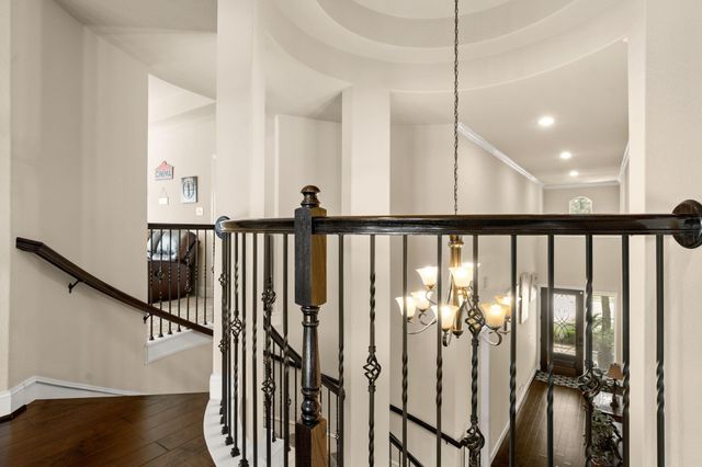 107 Elk Run Court, Conroe, TX 77384