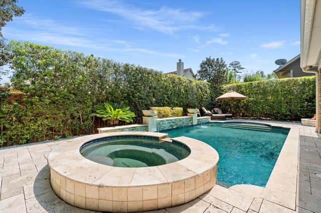 107 Elk Run Court, Conroe, TX 77384