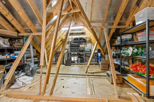 107 Elk Run Court, Conroe, TX 77384