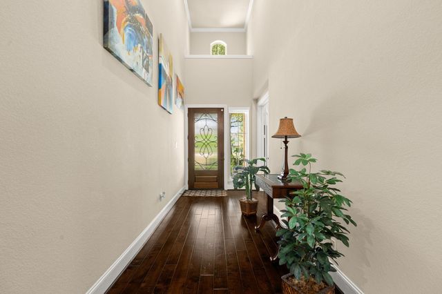 107 Elk Run Court, Conroe, TX 77384