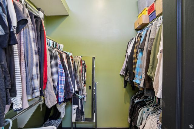 1960 N 2150 E, Layton, UT 84040