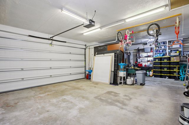 1960 N 2150 E, Layton, UT 84040