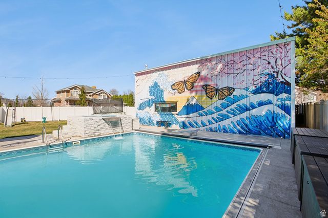 1960 N 2150 E, Layton, UT 84040