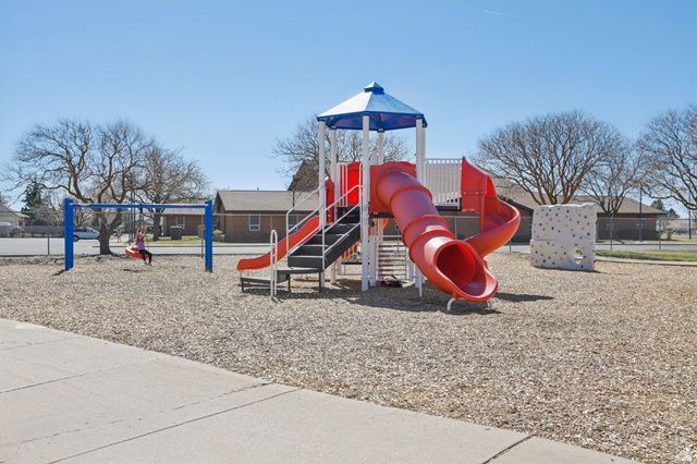 1960 N 2150 E, Layton, UT 84040